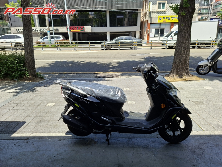 DNA Motors/Daelim VX 125