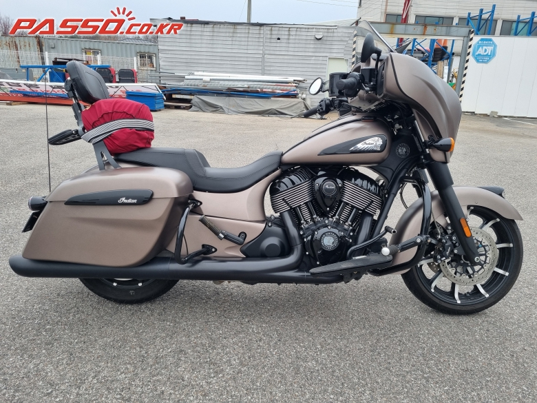 Indian Motorcycle 치프테인 다크 호스