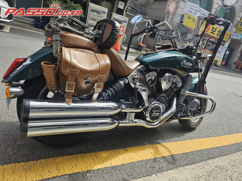 Indian Motorcycle 스카우트 바버