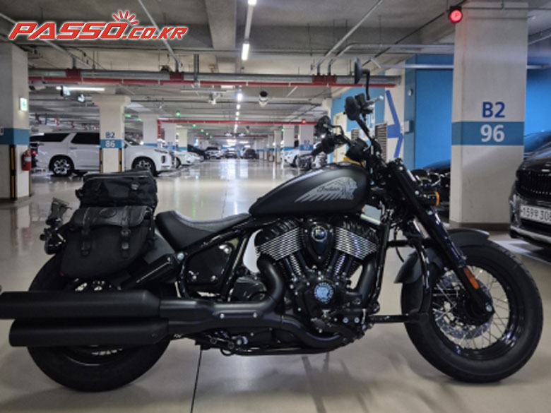 Indian Motorcycle Chief Bobber Dark Horse