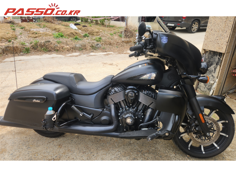 Indian Motorcycle Chieftain Dark Horse