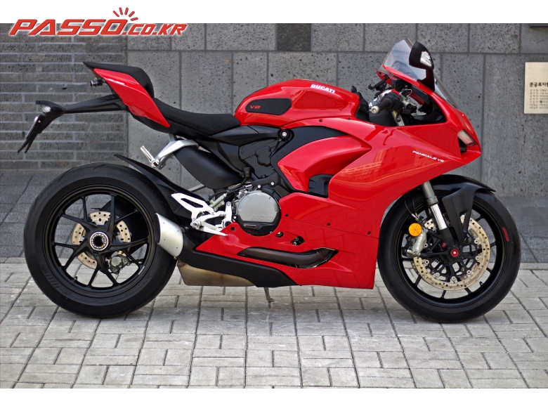 Ducati 파니갈레 V2