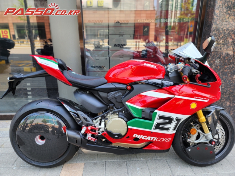 Ducati 파니갈레 V2
