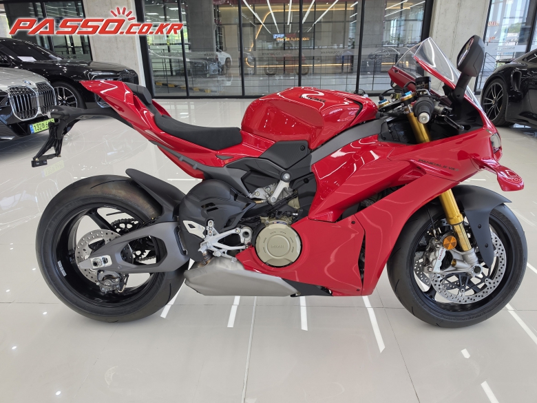 Ducati 파니갈레 V4 S