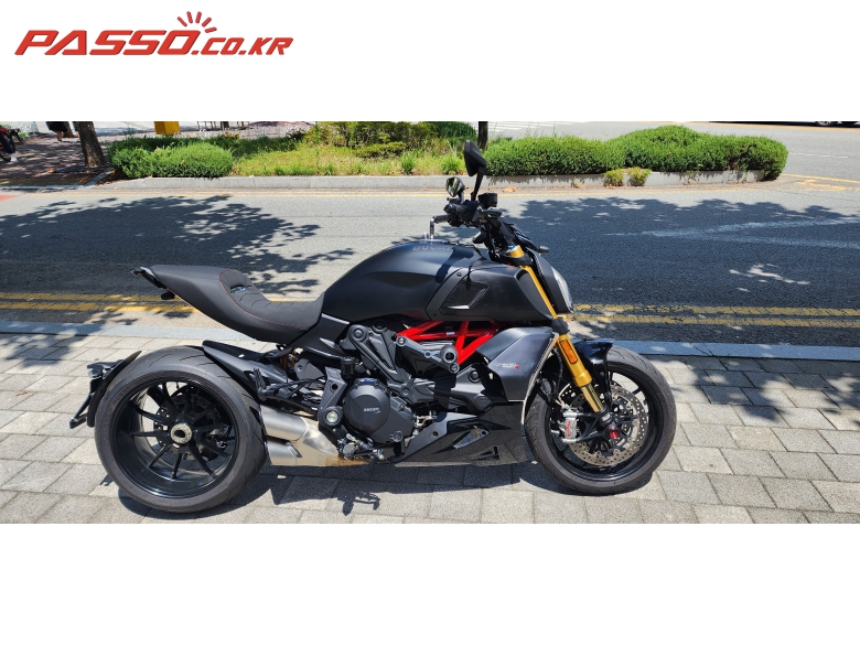 Ducati 디아벨 1260 S