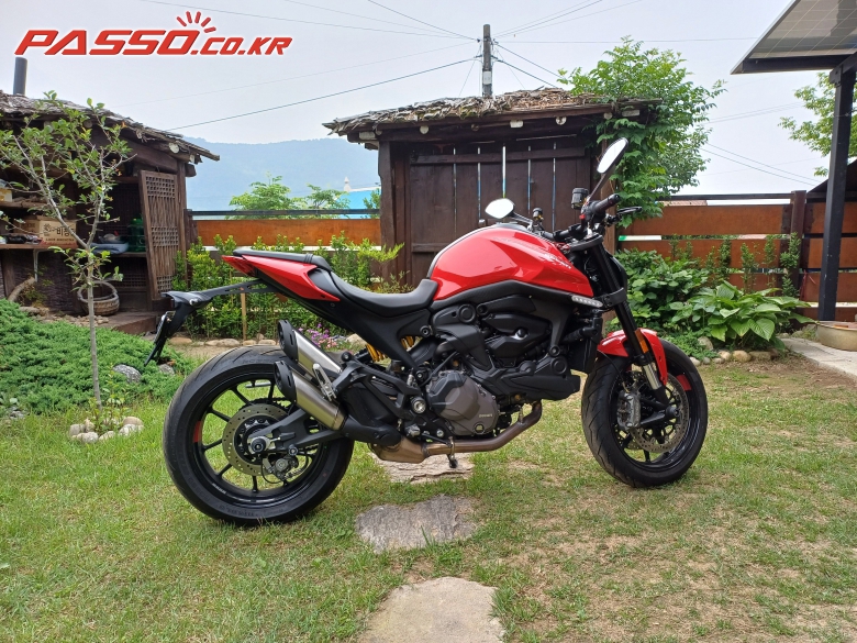 Ducati 몬스터 937
