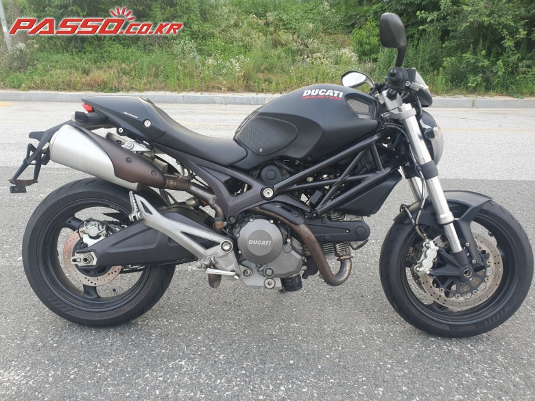 Ducati 몬스터 696