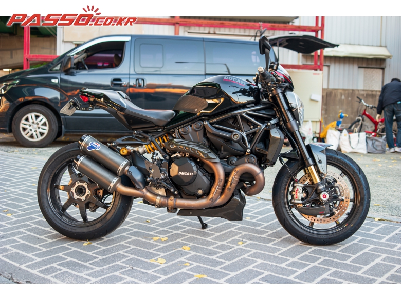 Ducati 몬스터 1200 R