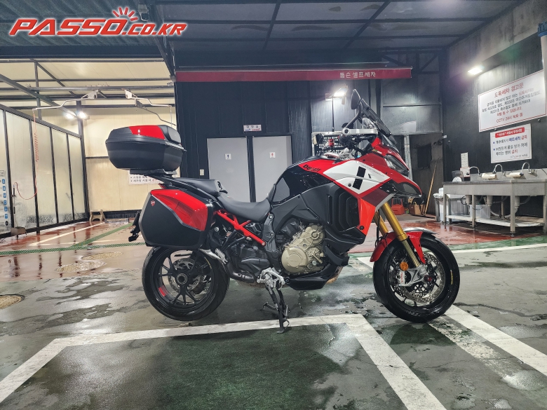 Ducati 멀티스트라다 V4 파이커스 피크