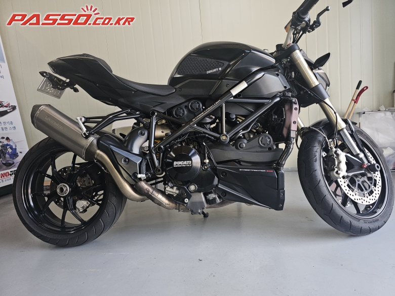 Ducati 스트리트파이터 848