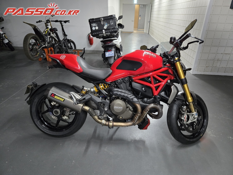 Ducati 몬스터 1200 S