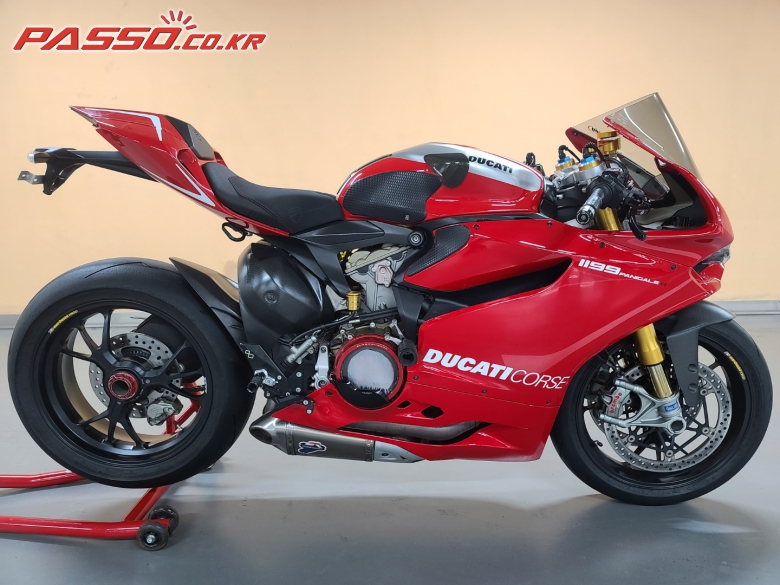 Ducati 1199 파니갈레 R