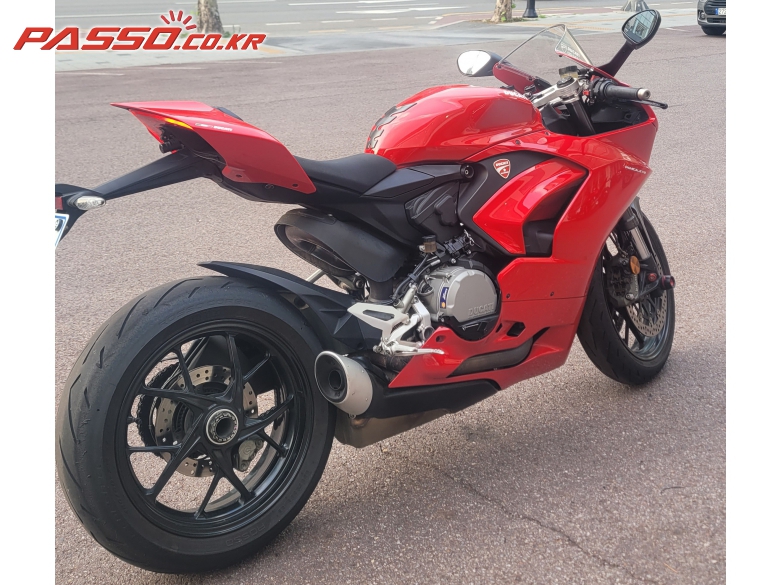Ducati 파니갈레 V2