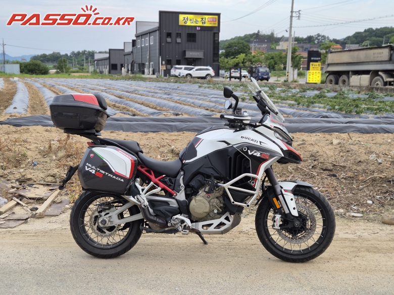 Ducati 멀티스트라다 V4 S