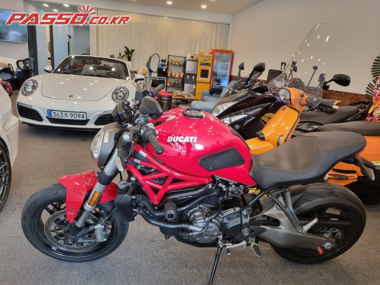 Ducati 몬스터 821