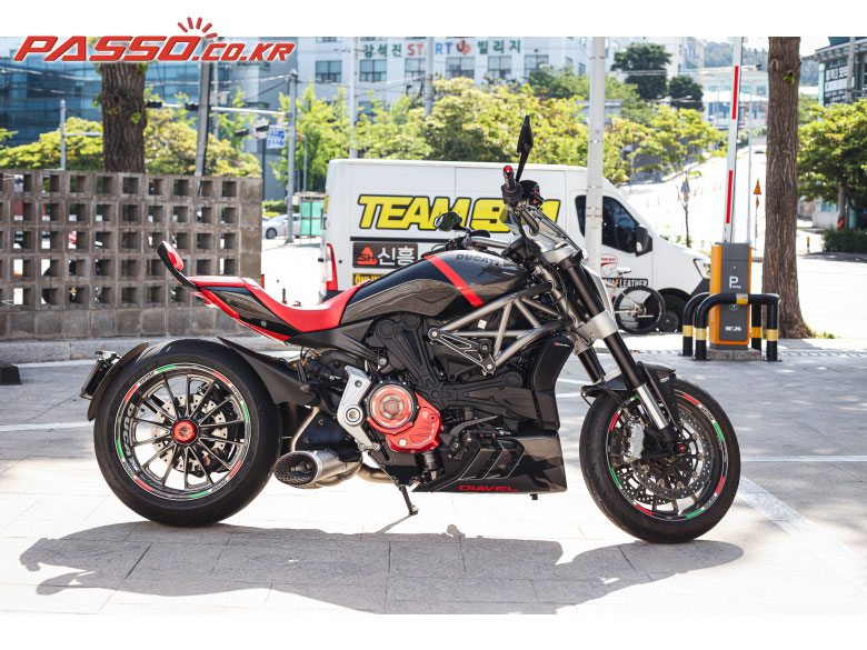 Ducati X 디아벨