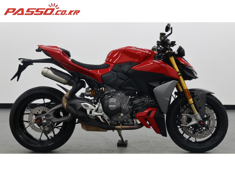 Ducati 스트리트파이터 V2 S