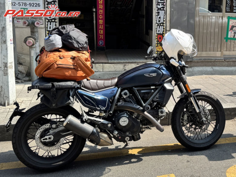 Ducati 스크램블러 나이트쉬프트